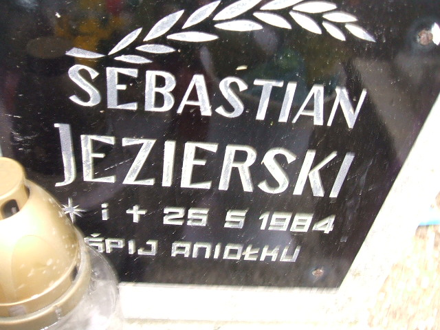 Sebastian Jezierski 1984 Krosno Odrzańskie - Grobonet - Wyszukiwarka osób pochowanych