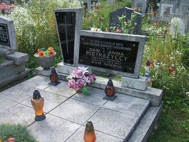Grób Anna Pietrażycka