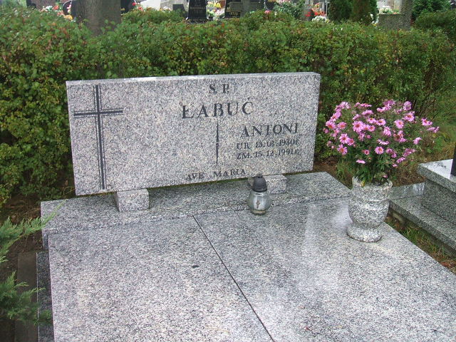 Grób Antoni Łabuć