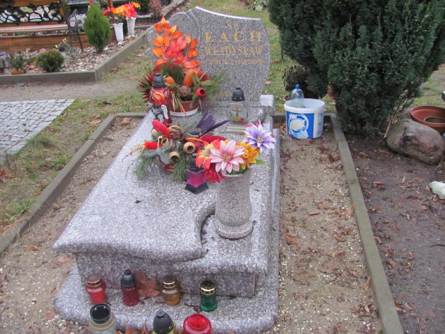 Grób Władysław Łach