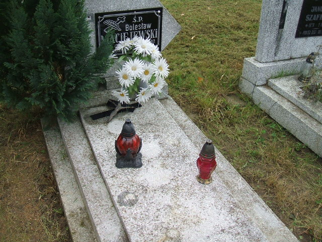 Grób Bolesław Maciejewski